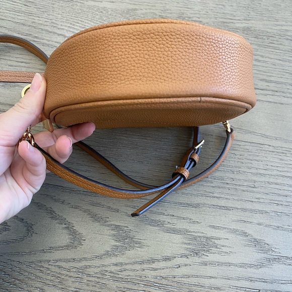 Michael Kors Brown canteen Circle Crossbody Bag - Picture 6 of 10